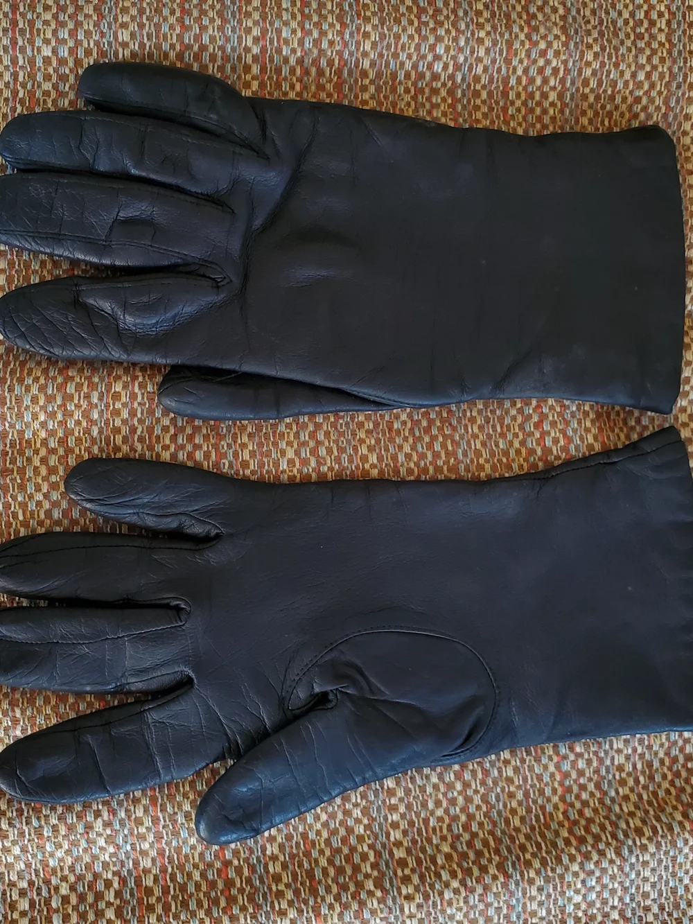 Classic Black Leather Women's Gloves